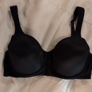 The Best Black Full-Coverage Bra/Sports Bra Ever Made